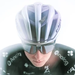 Casco Met Trenta 3K Carbon Mips x Tadej Pogacar - Dream State