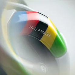 Casco Met Trenta 3K Carbon Mips Tadej Pogacar - Rainbow Limited Edition