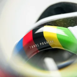 Casco Met Trenta 3K Carbon Mips Tadej Pogacar - Rainbow Limited Edition