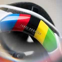 Casco Met Trenta 3K Carbon Mips Tadej Pogacar - Rainbow Limited Edition