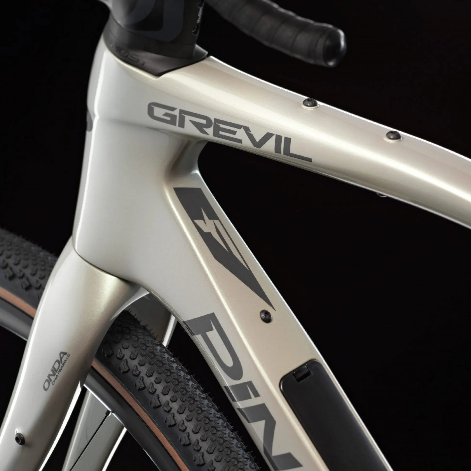 Pinarello Grevil F1 GRX610 Fulcrum Soniq - Grigio