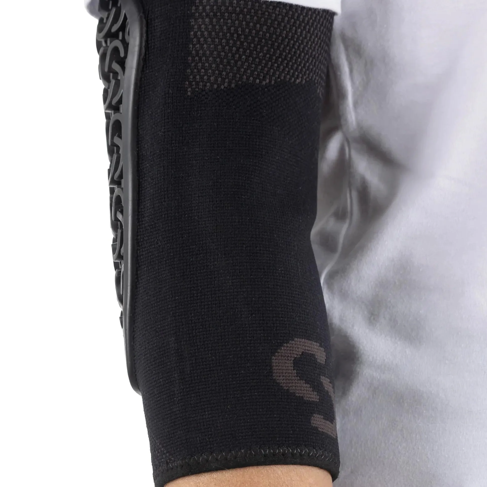 Protezioni gomito Seryt Flow Elbow - Nero